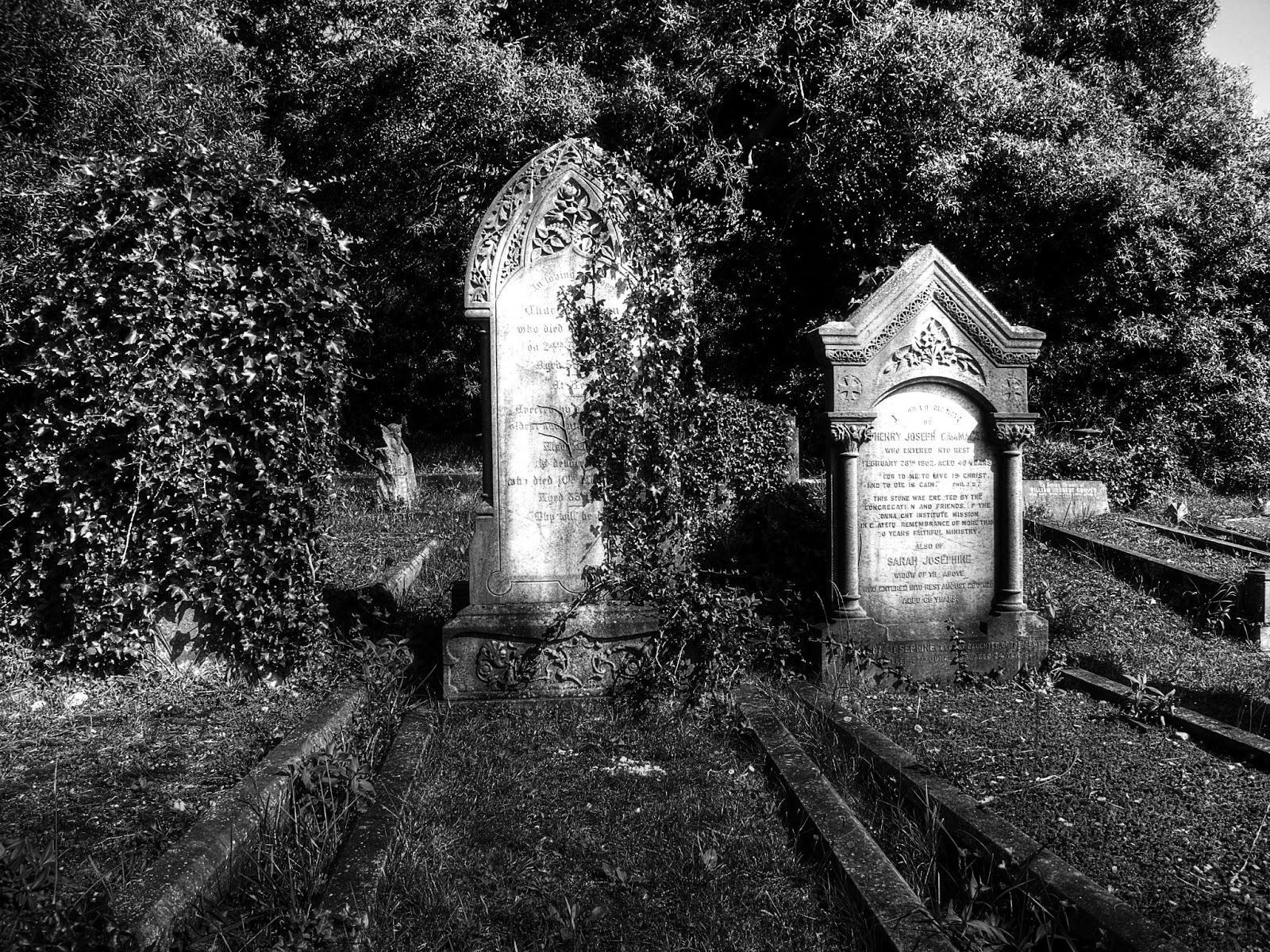 Gothic Cemetery Wallpaper