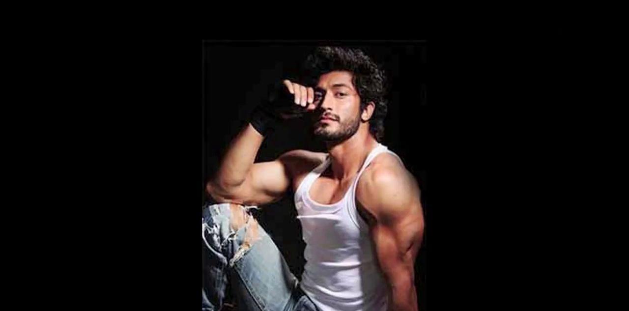 Bollywood Actor Vidyut Jamwal Wallpaper (1280×633). Vidyut Jamwal, Vidyut Jamwal Body, Commando 2