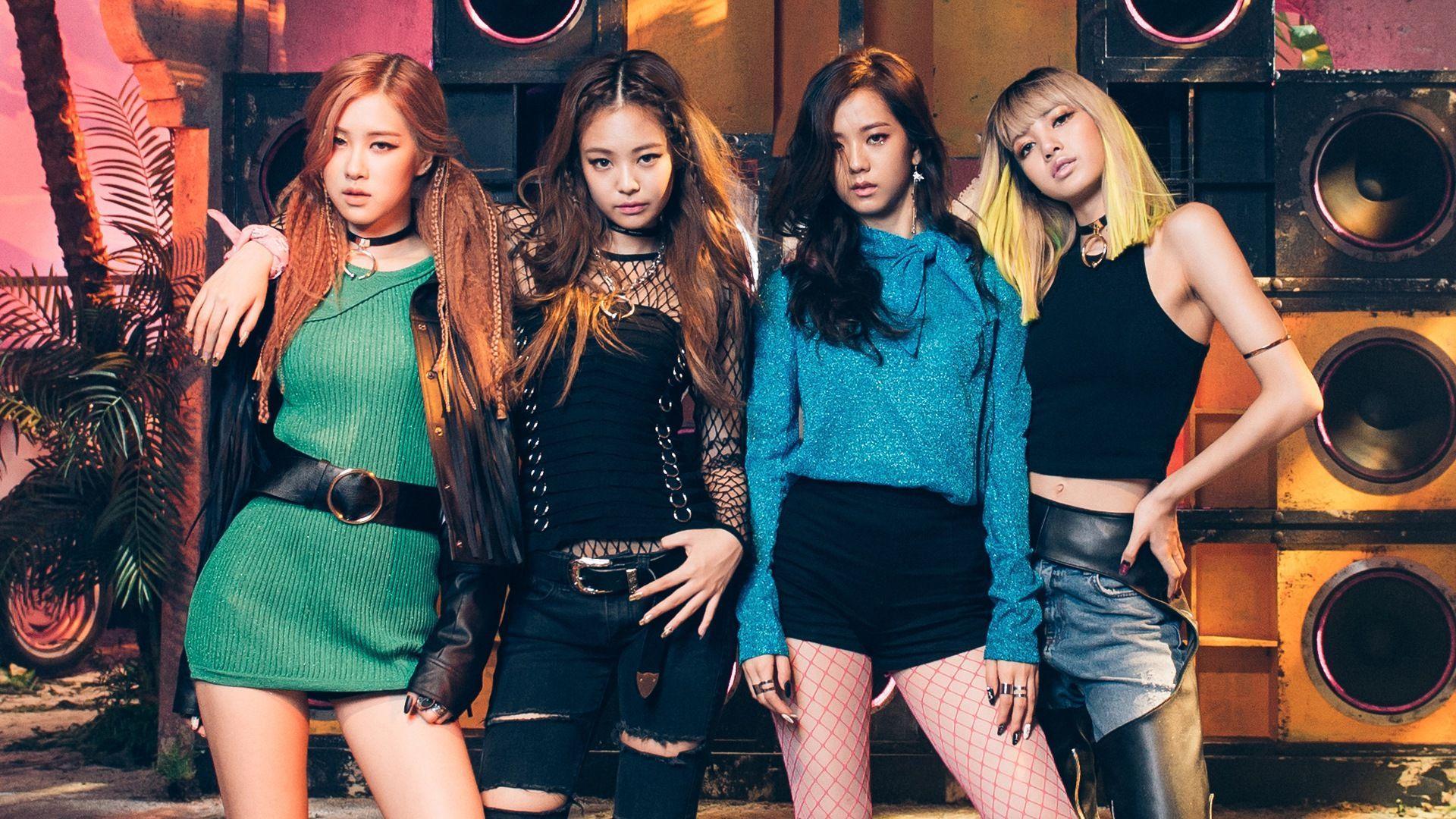 A Beginner's Guide to BLACKPINK before they go 'in your area