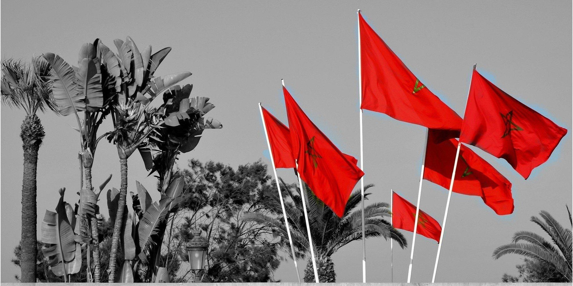 Wallpaper, 2000x1000 px, flag, Morocco, red, selective coloring
