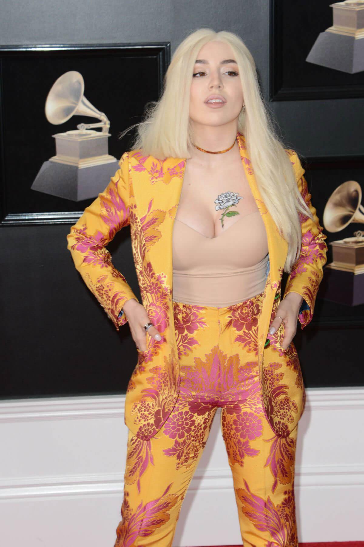 Ava Max Stills At Grammy 2018 Awards In New York 2018 01 28 202776