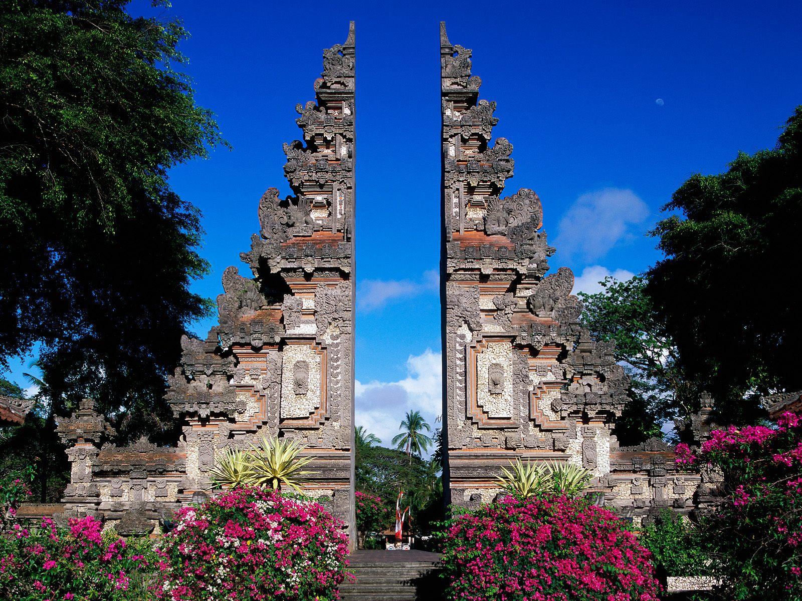 Bali monument wallpaper. Bali monument