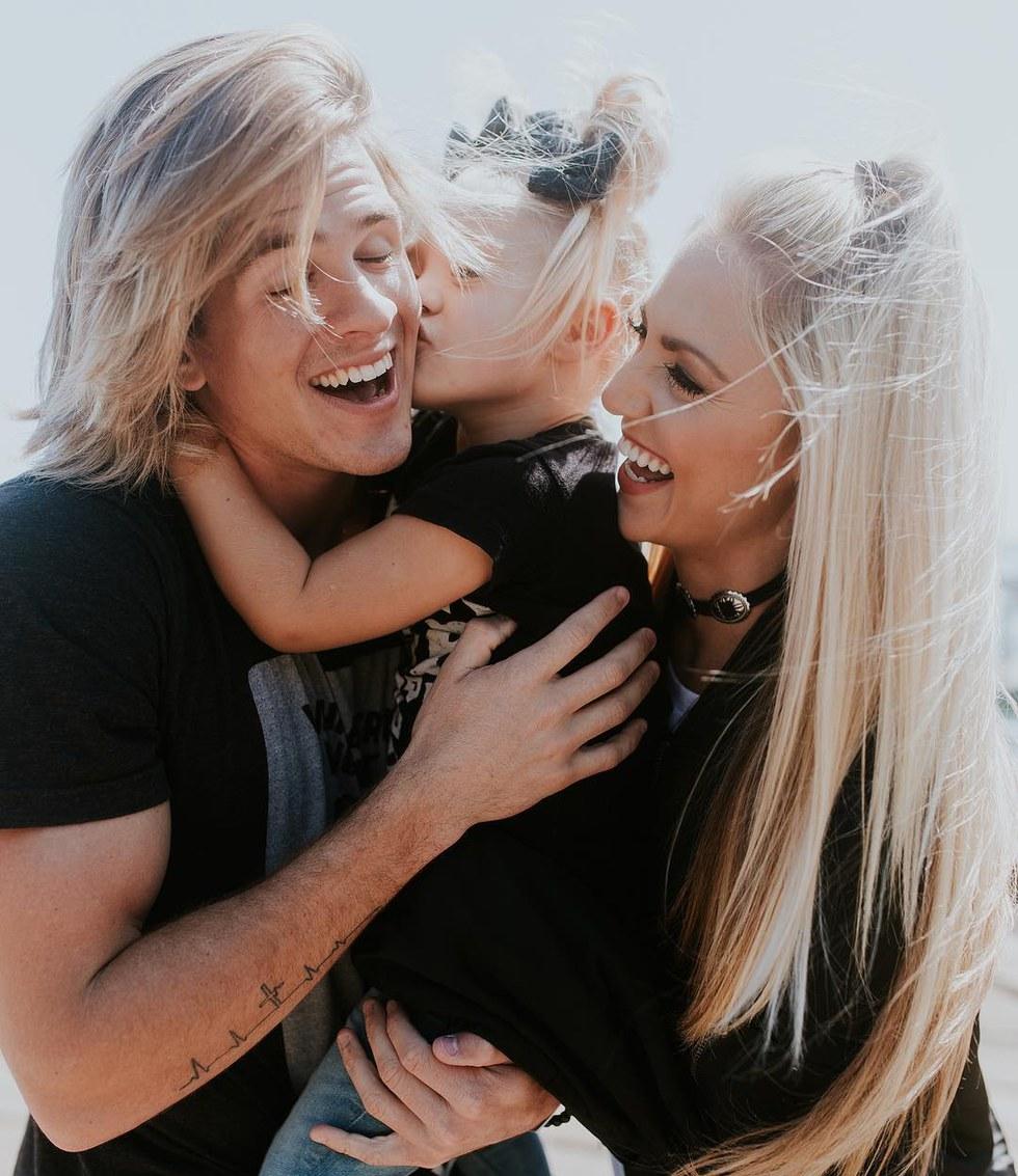 Reasons Why We All Love Savannah And Cole Labrant