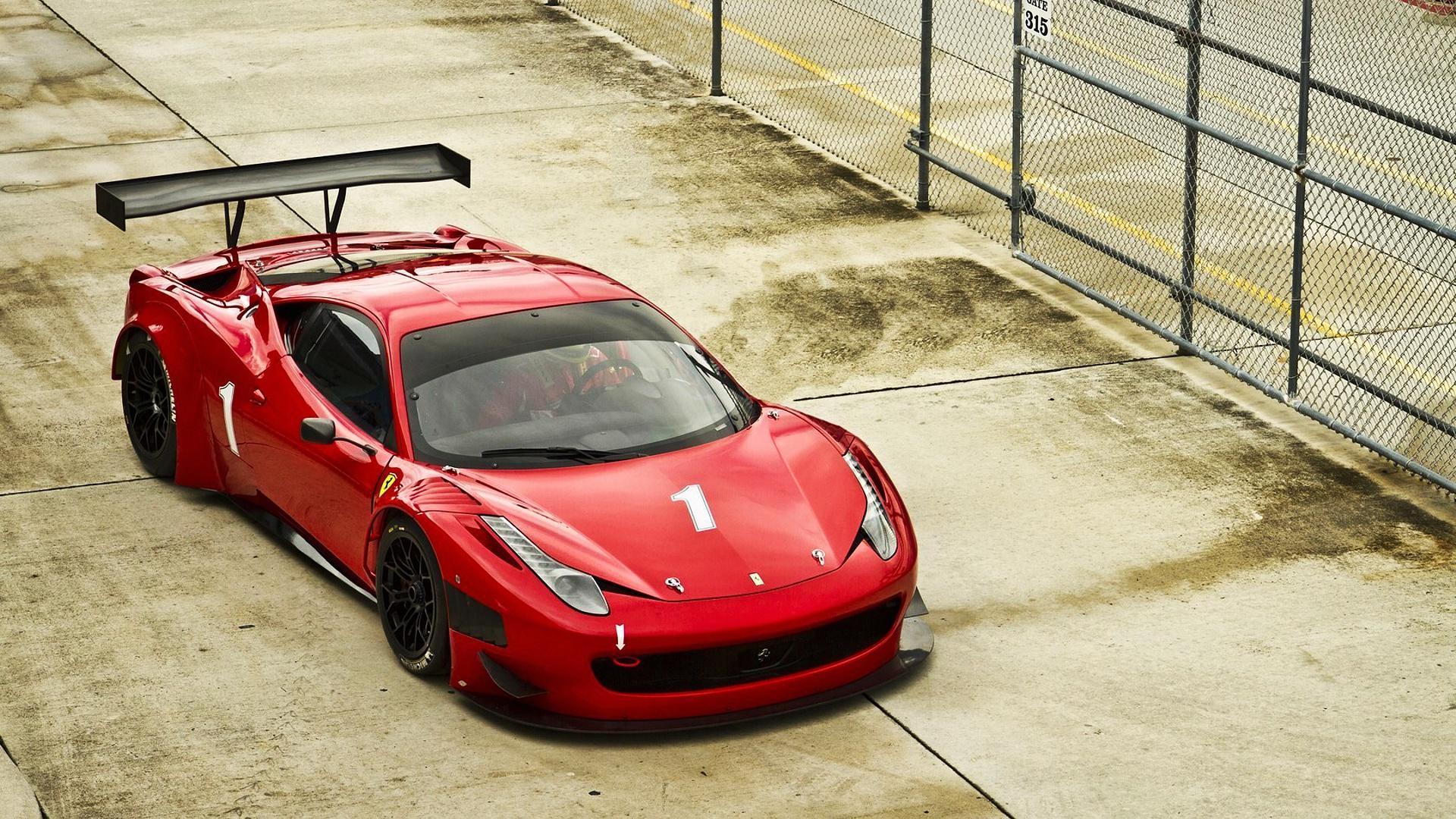 Ferrari Car Full Screen Wallpaper