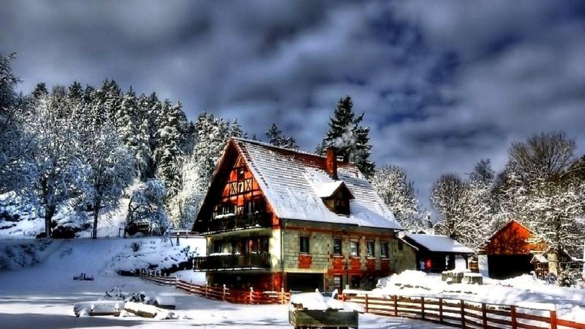 Winter Cabin Wallpaper