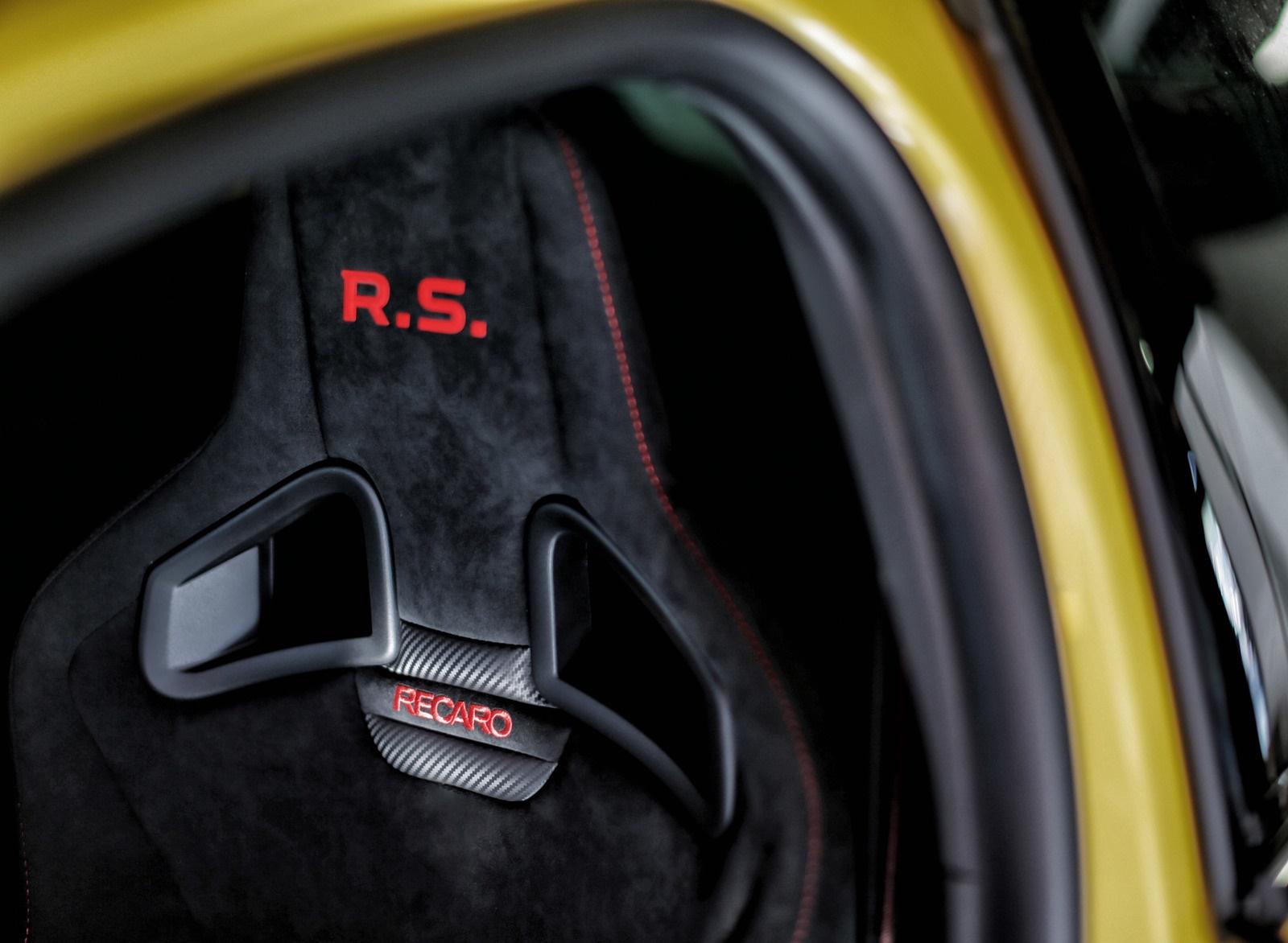 Renault Megane R.S. Trophy Interior Seats Wallpaper (20)