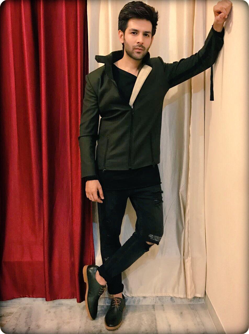Kartik Aaryan Slays The Show With His Quirkiness!