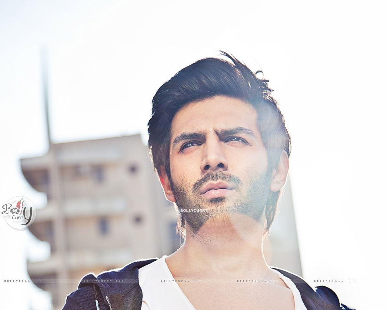 Wallpaper Aaryan size:1280x1024