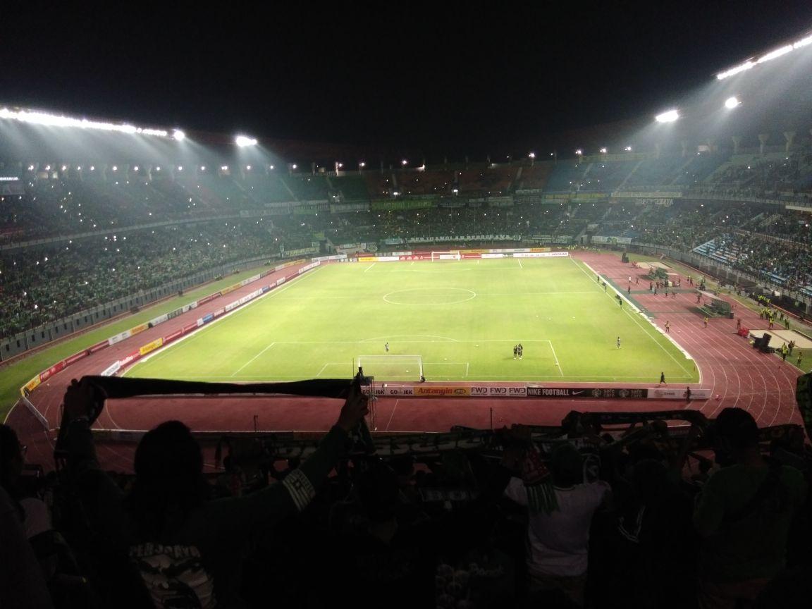 Suasana Stadion GBT Jelang Persebaya vs Perseru