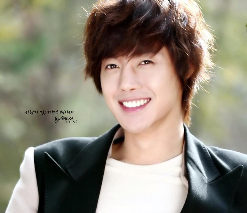 Kim Hyun Joong image kim hyun joong is handsome HD wallpaper