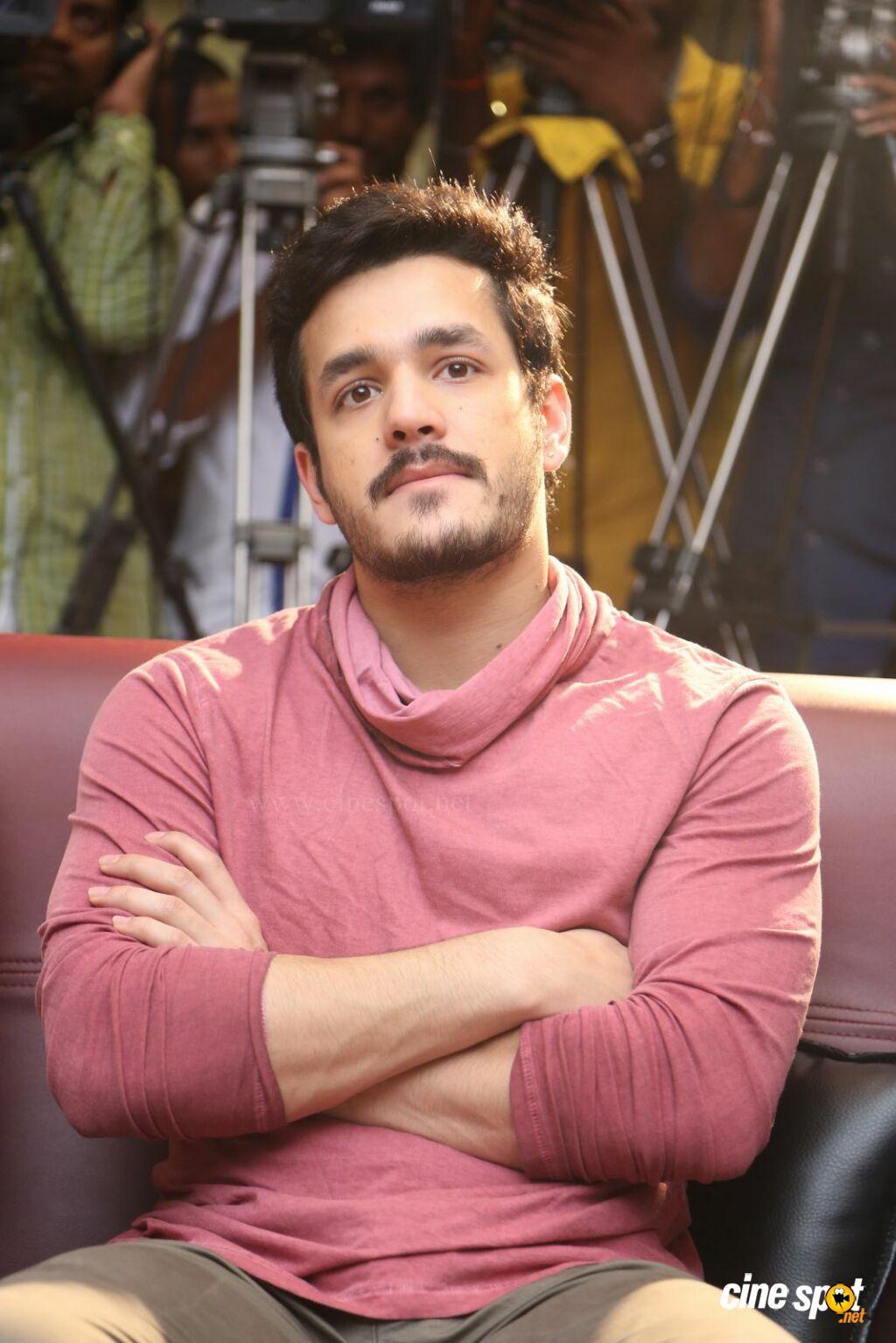 Akhil Akkineni Latest Photo (5)