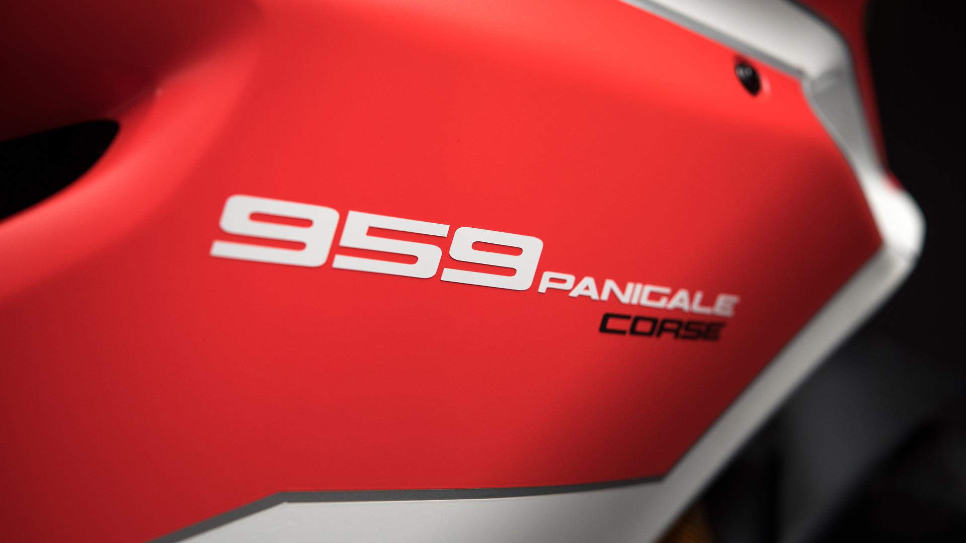 Ducati Superbike 959 Panigale: Racing Attitude