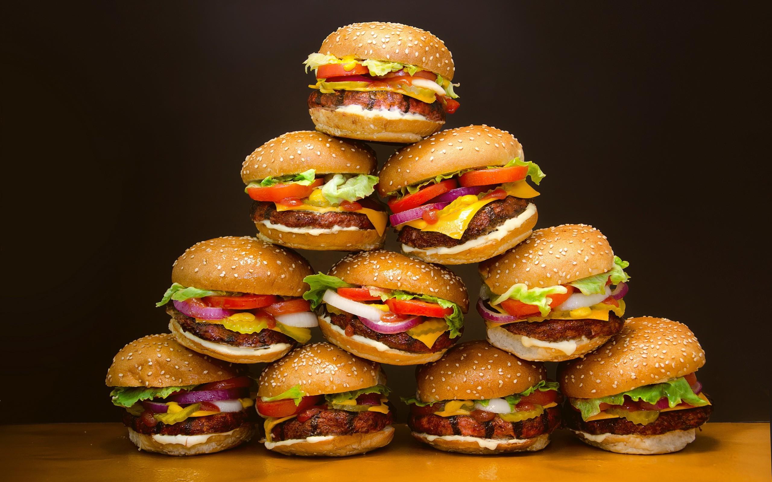 Burgers Wallpaperx1600