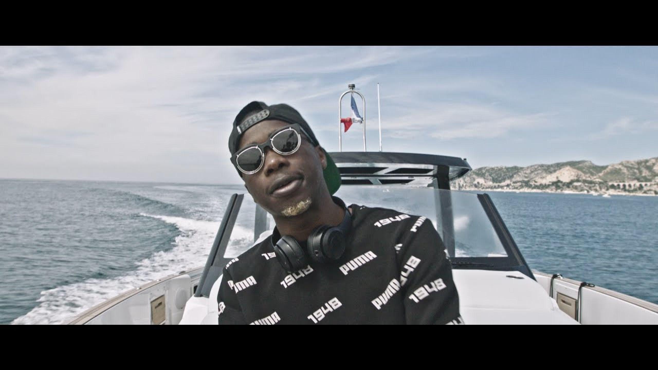 YouTube video MHD Fashion, outfits of the day available