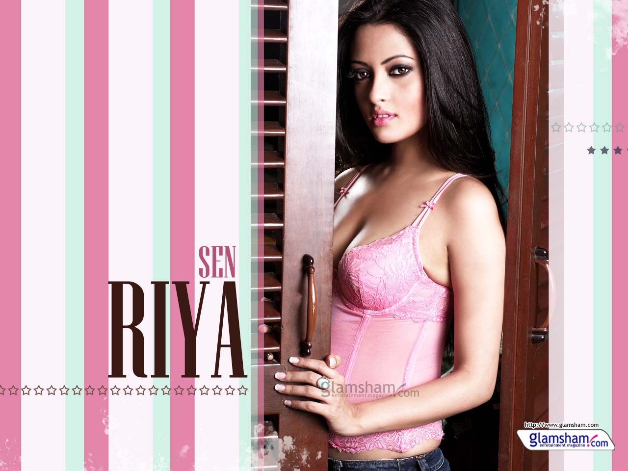 Riya Sen high resolution image 37875