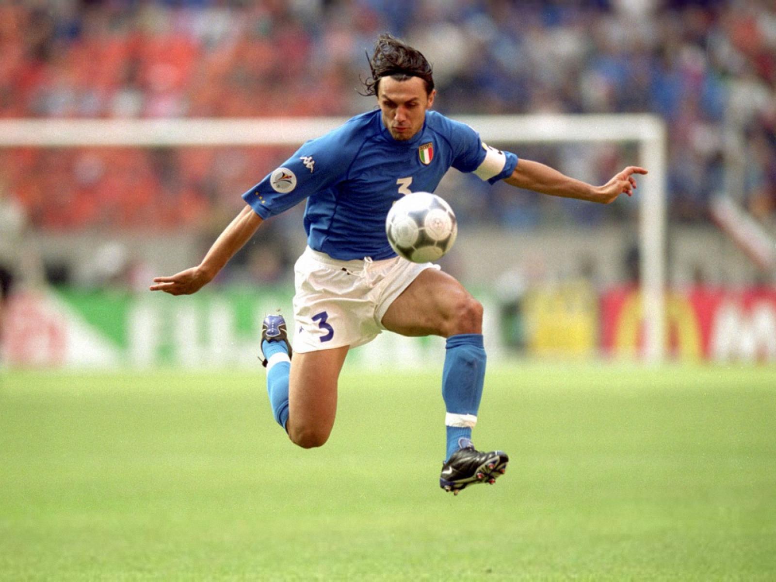 Paolo Maldini Wallpaper, Soccer & Football Wallpaper & Picture