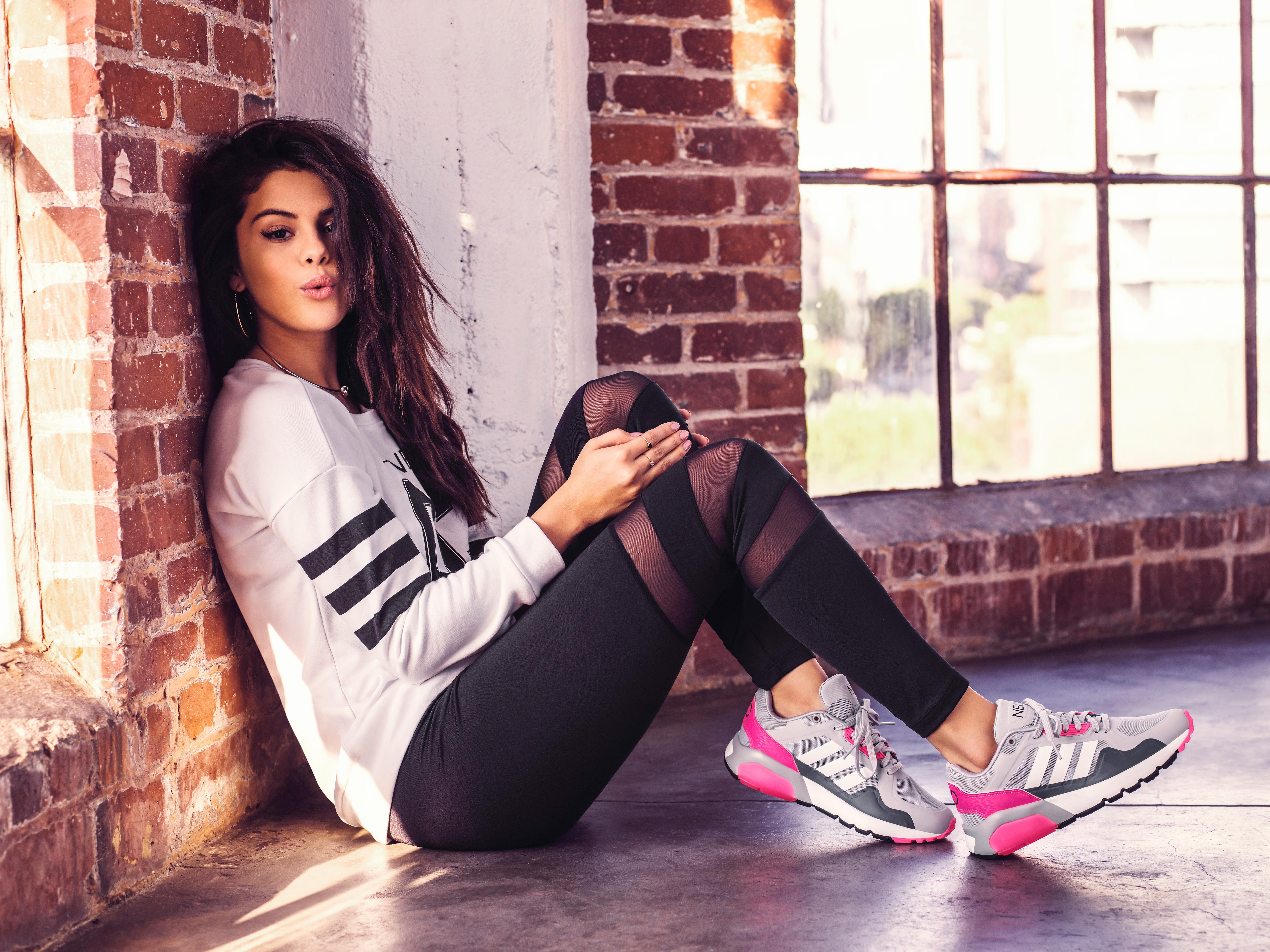 Selena Gomez Adidas Wallpapers - Wallpaper Cave