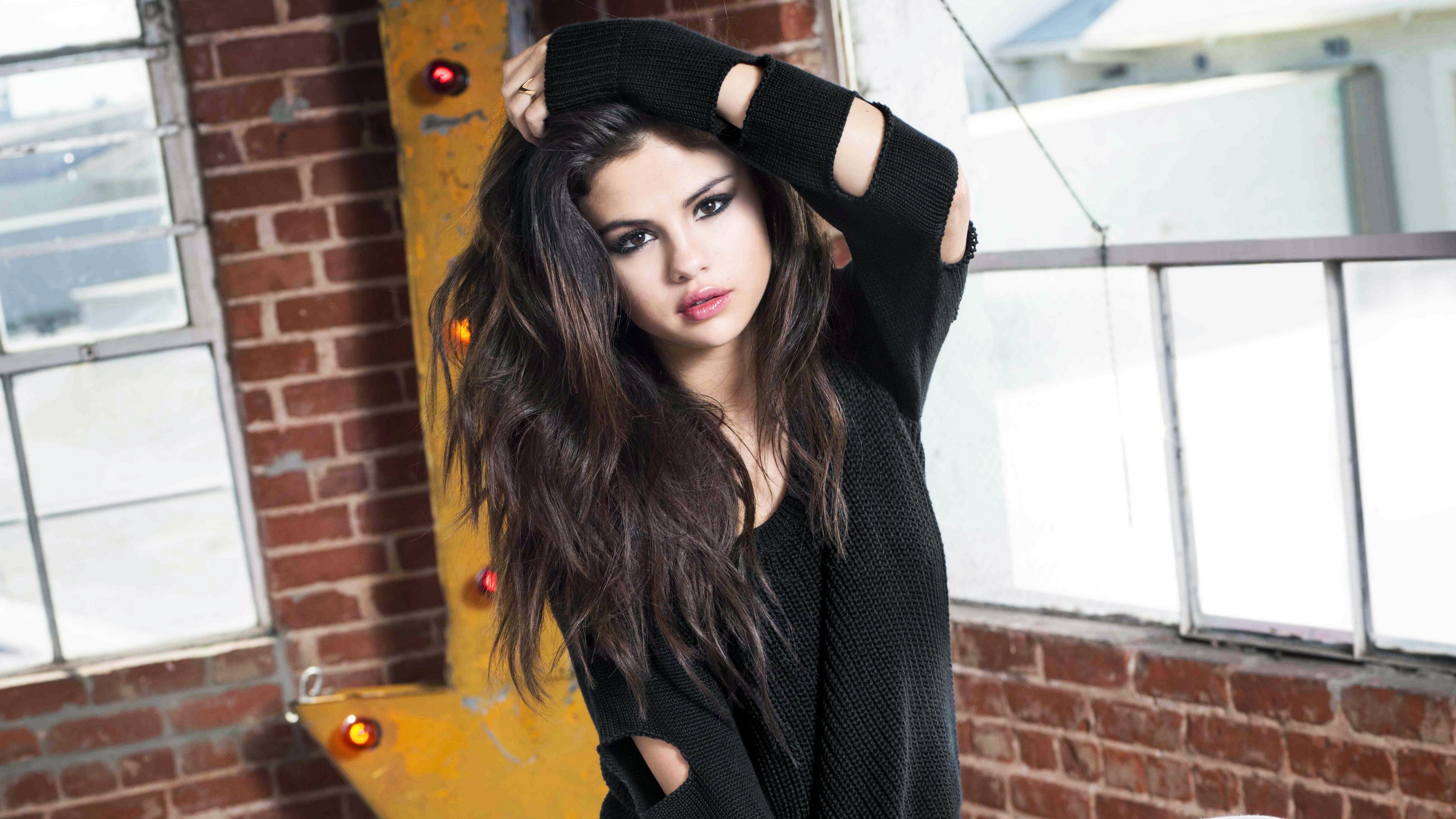 Selena Gomez 134 Wallpaper in jpg format for free download