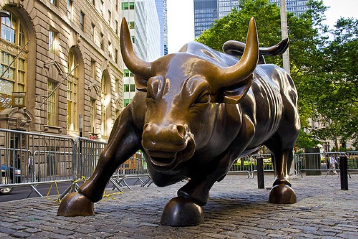 Wall Street Bull Wallpaper for Android