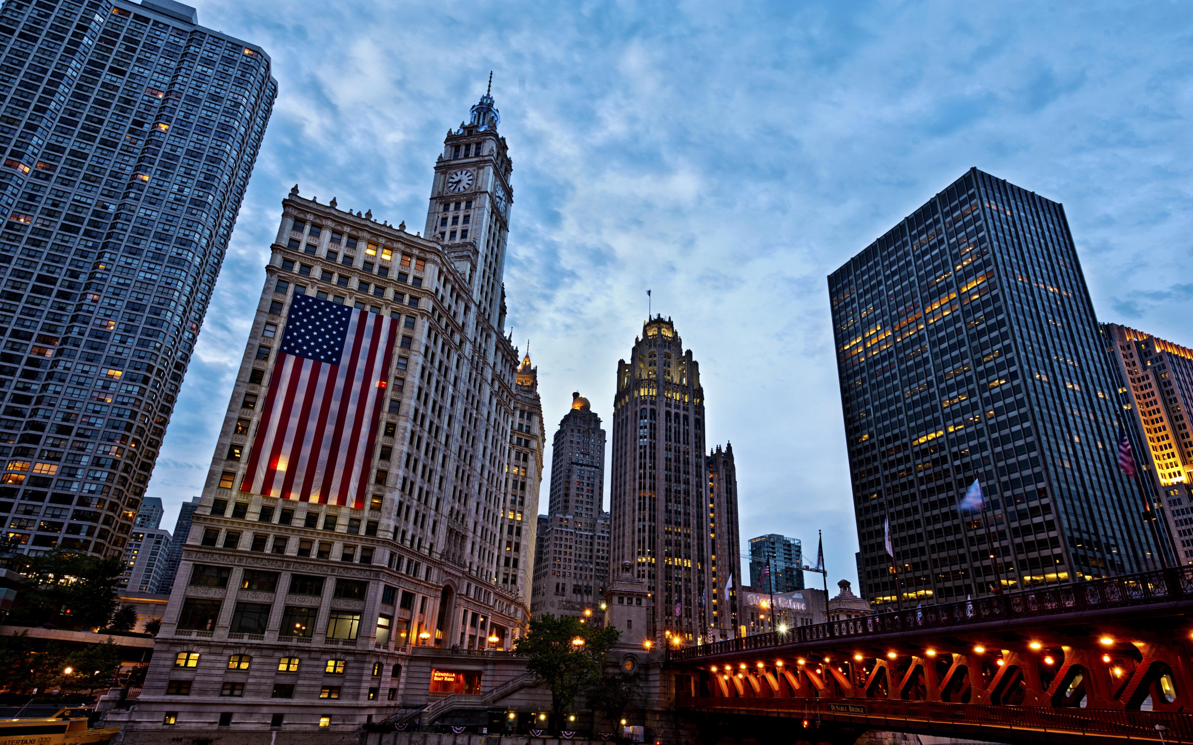 American Flag in Chicago, Illinois, United States widescreen