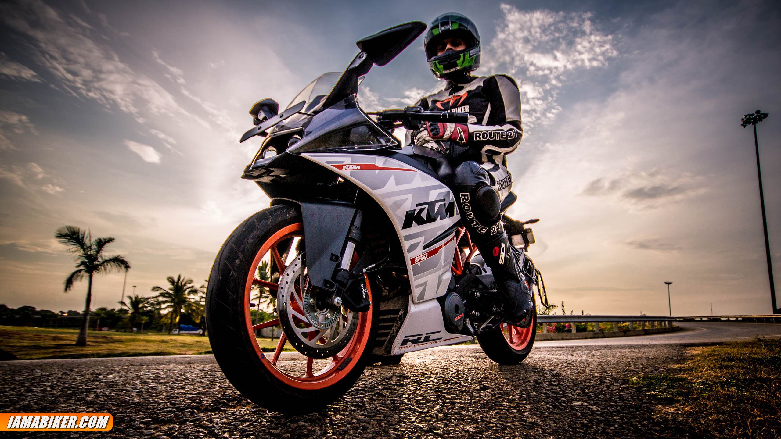 Download 2560x1440 Wallpaper Ktm rc Ktm, Car, Stunt Performer