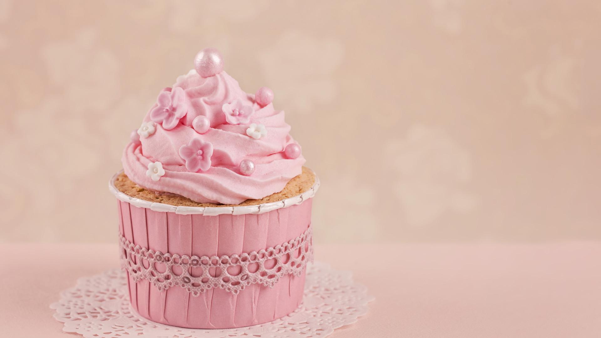 Pink Cupcake Wallpaper background picture