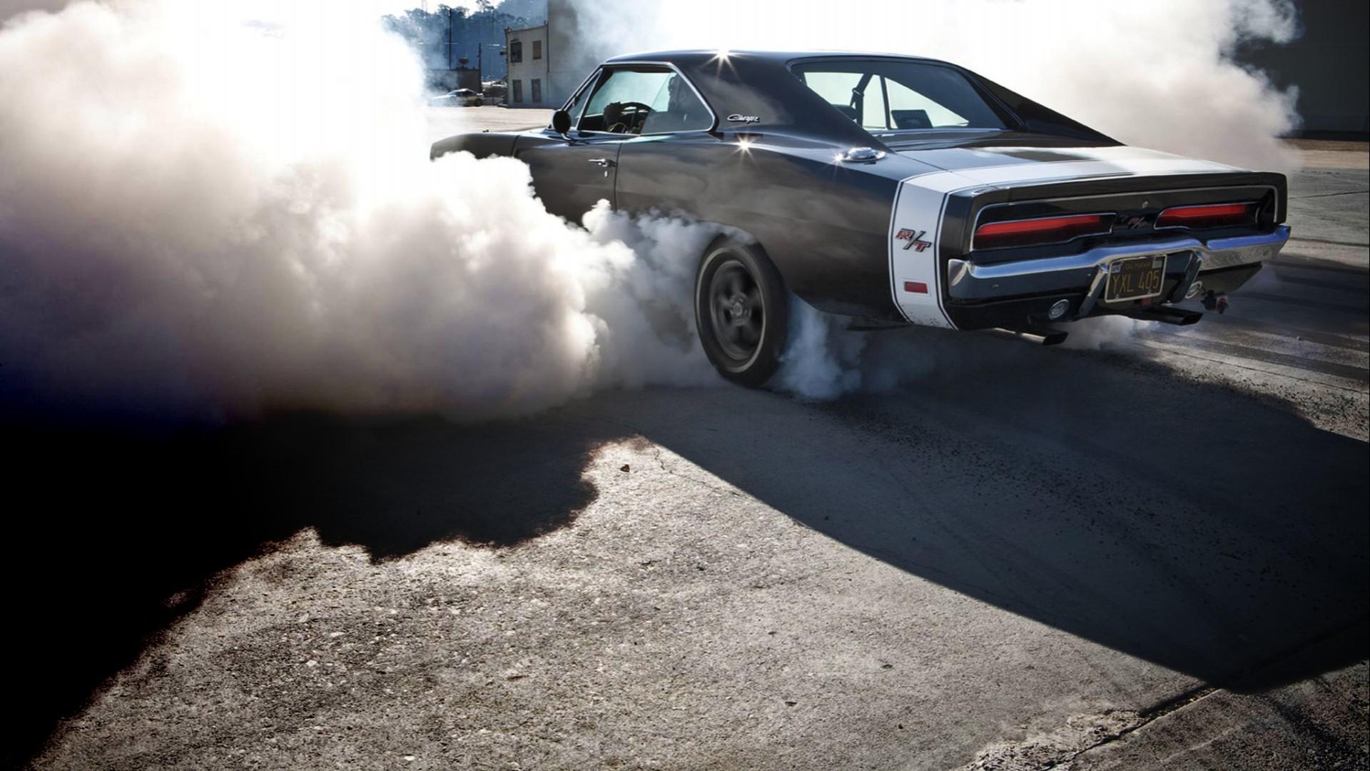 Dodge Charger 1968 RT ночь