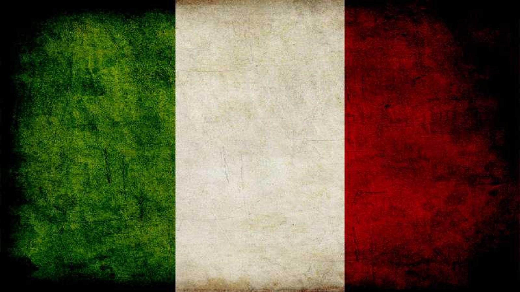 Italian Flag Wallpaper Download QTI3CH