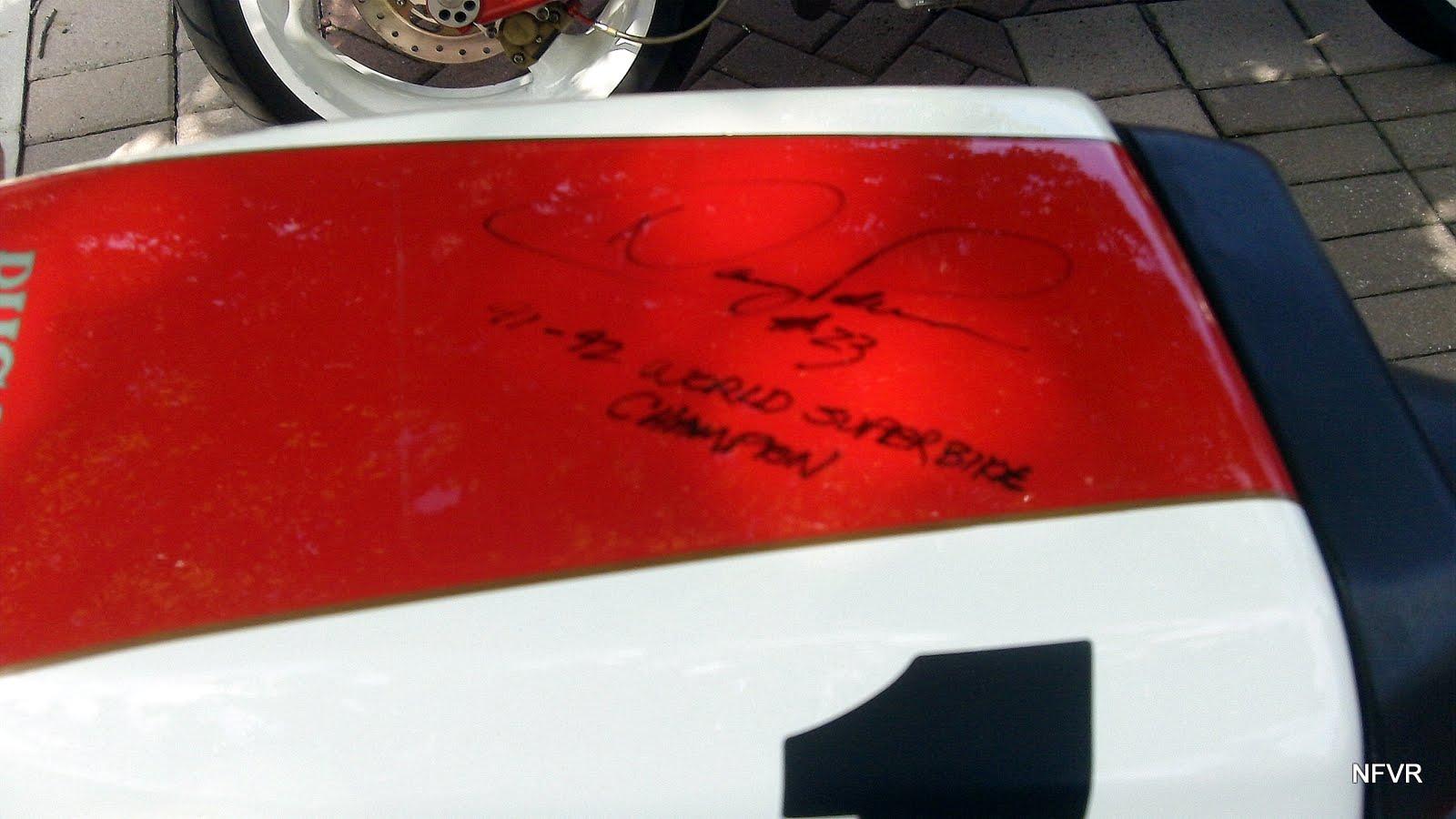 Ducati 888 signed by Doug Polen. Motorcycle Photo Of