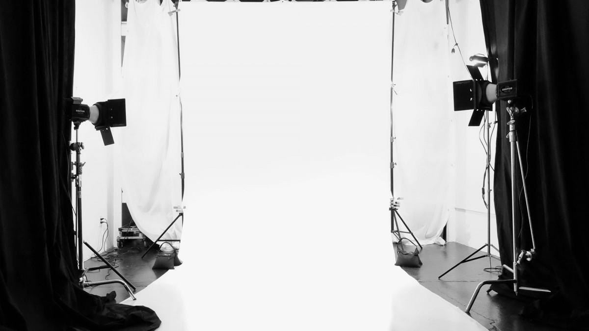 How to Light & Shoot a Seamless White Background from Start to Finish