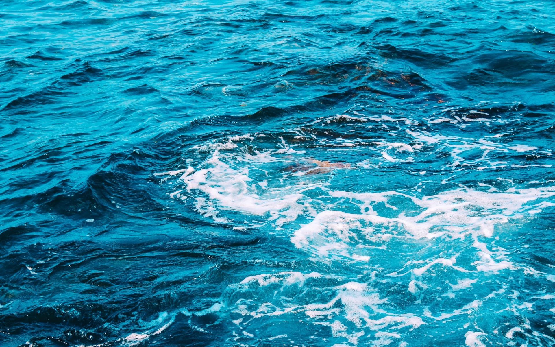 Download 1920x1200 Foam, Sea, Waves Wallpaper for MacBook Pro 17