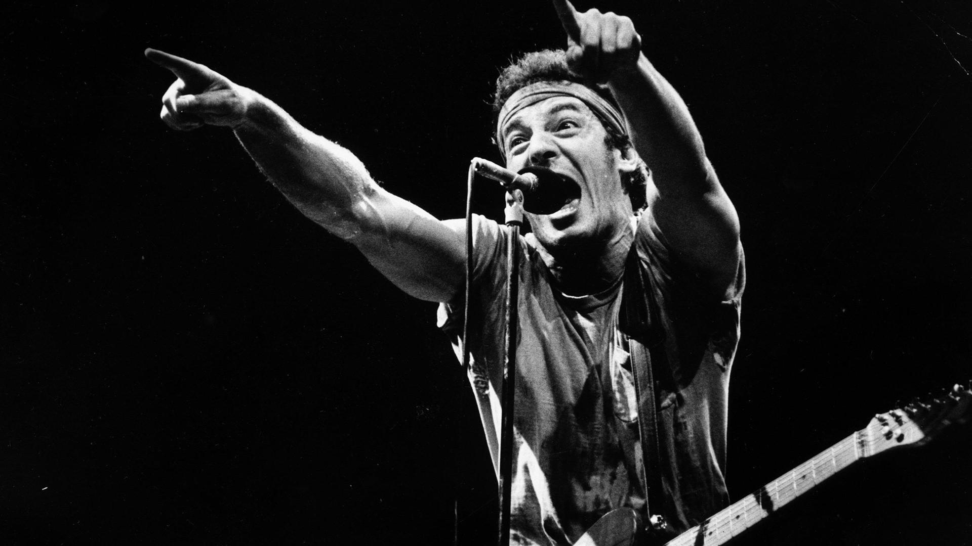 Desktop Screen Of Bruce Springsteen Wallpaper By Imoti At 22 02