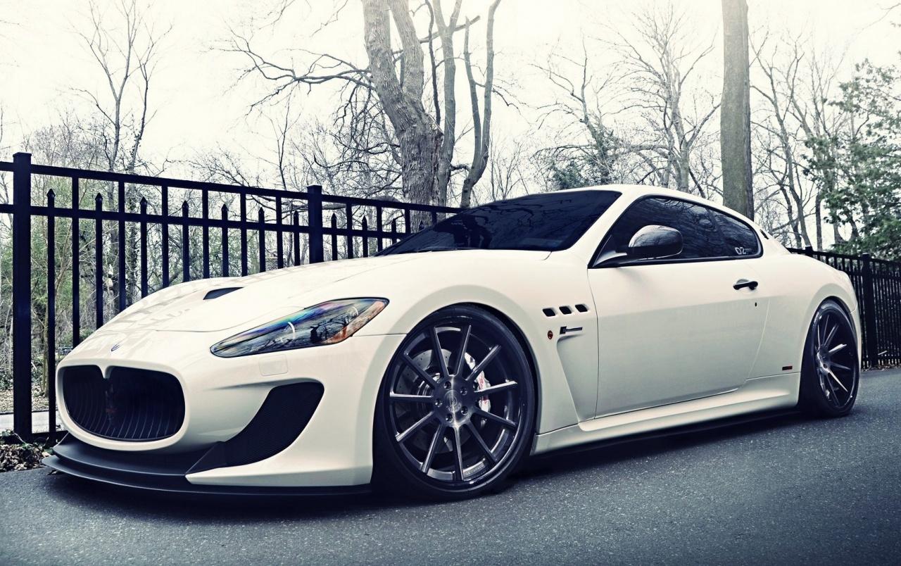 Weiß Maserati GranTurismo S Hintergrundbilder. Weiß Maserati