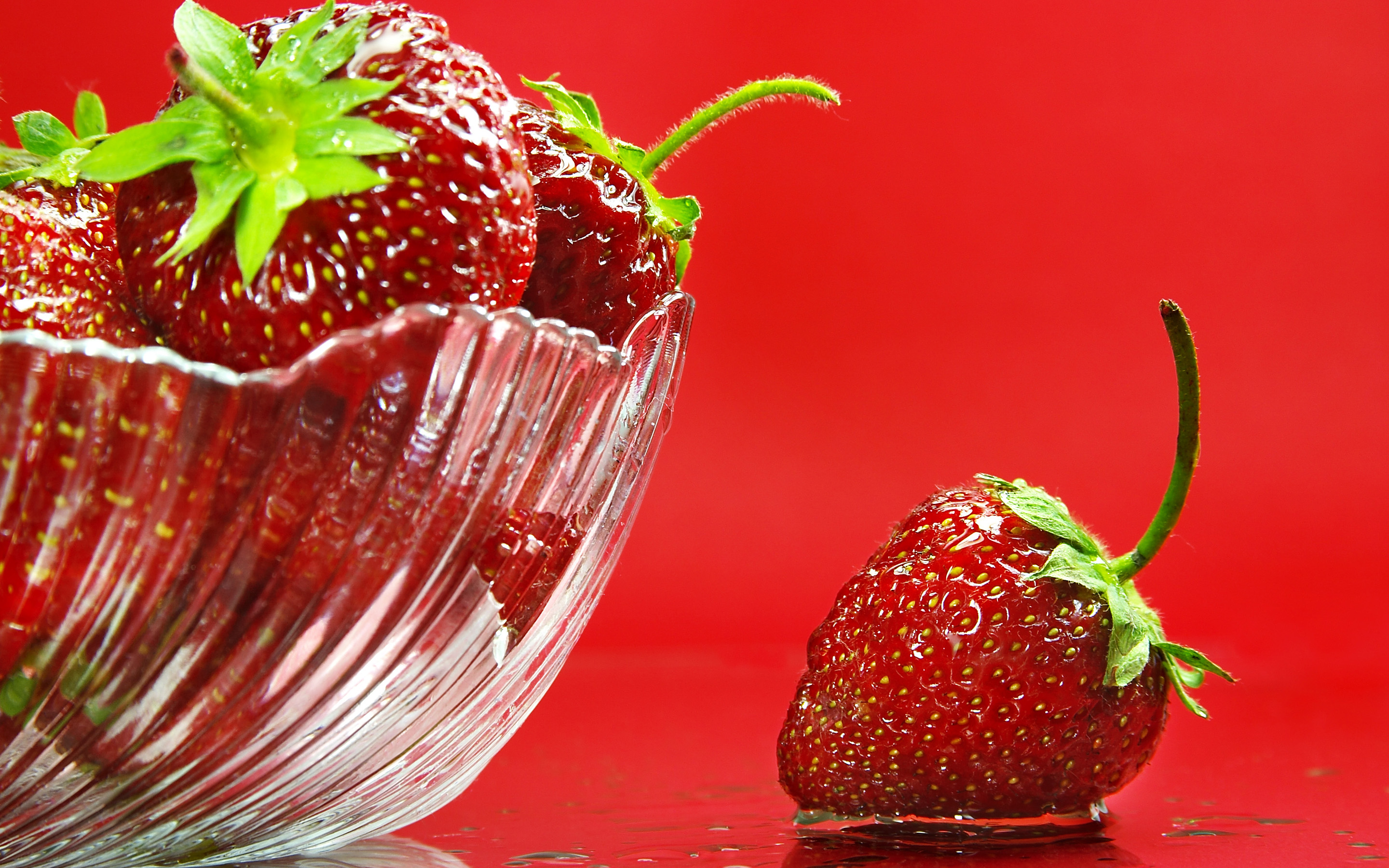 Strawberry HD Wallpaper