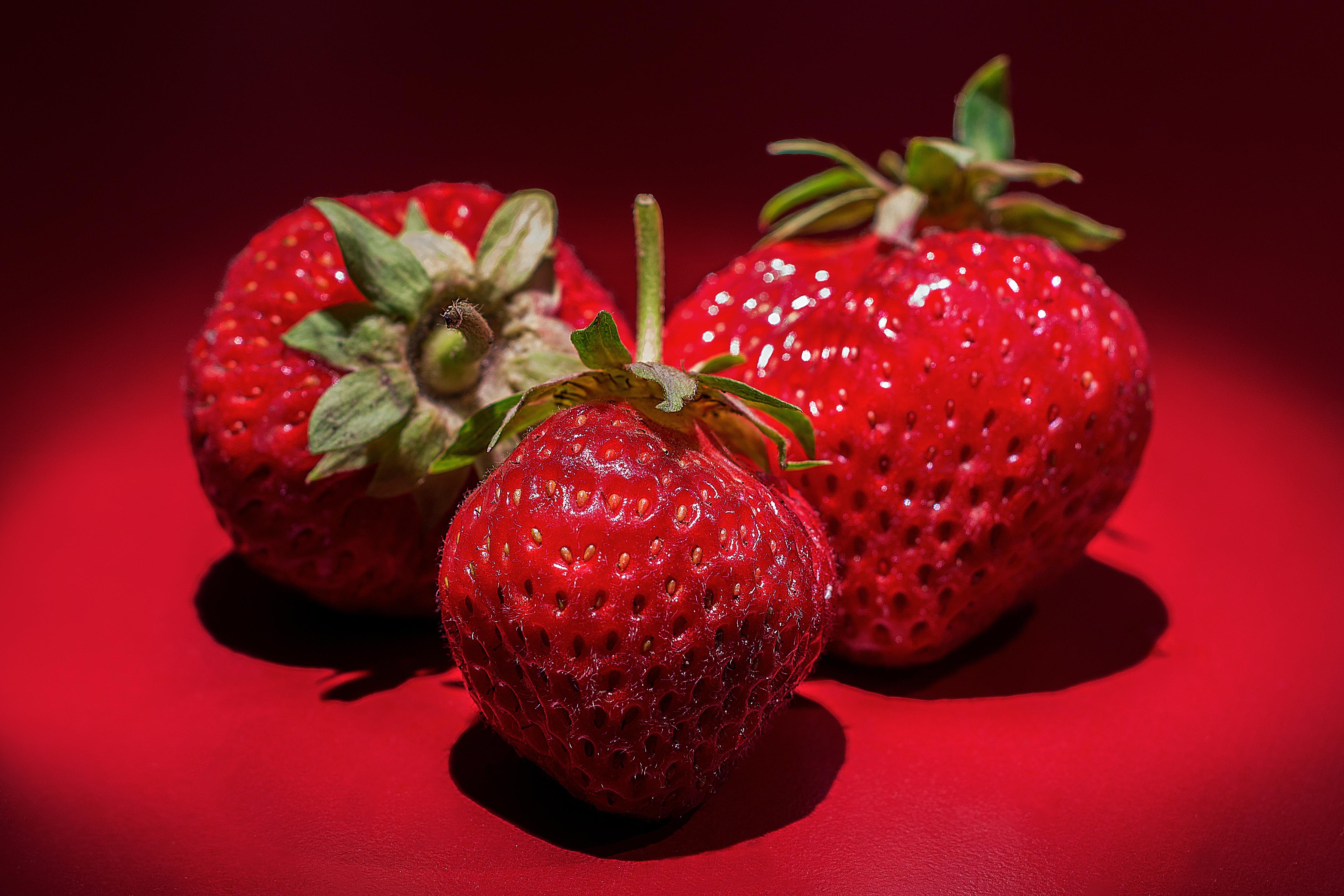 Strawberry wallpaper in HD quality 4K picture Strawberry photograpy