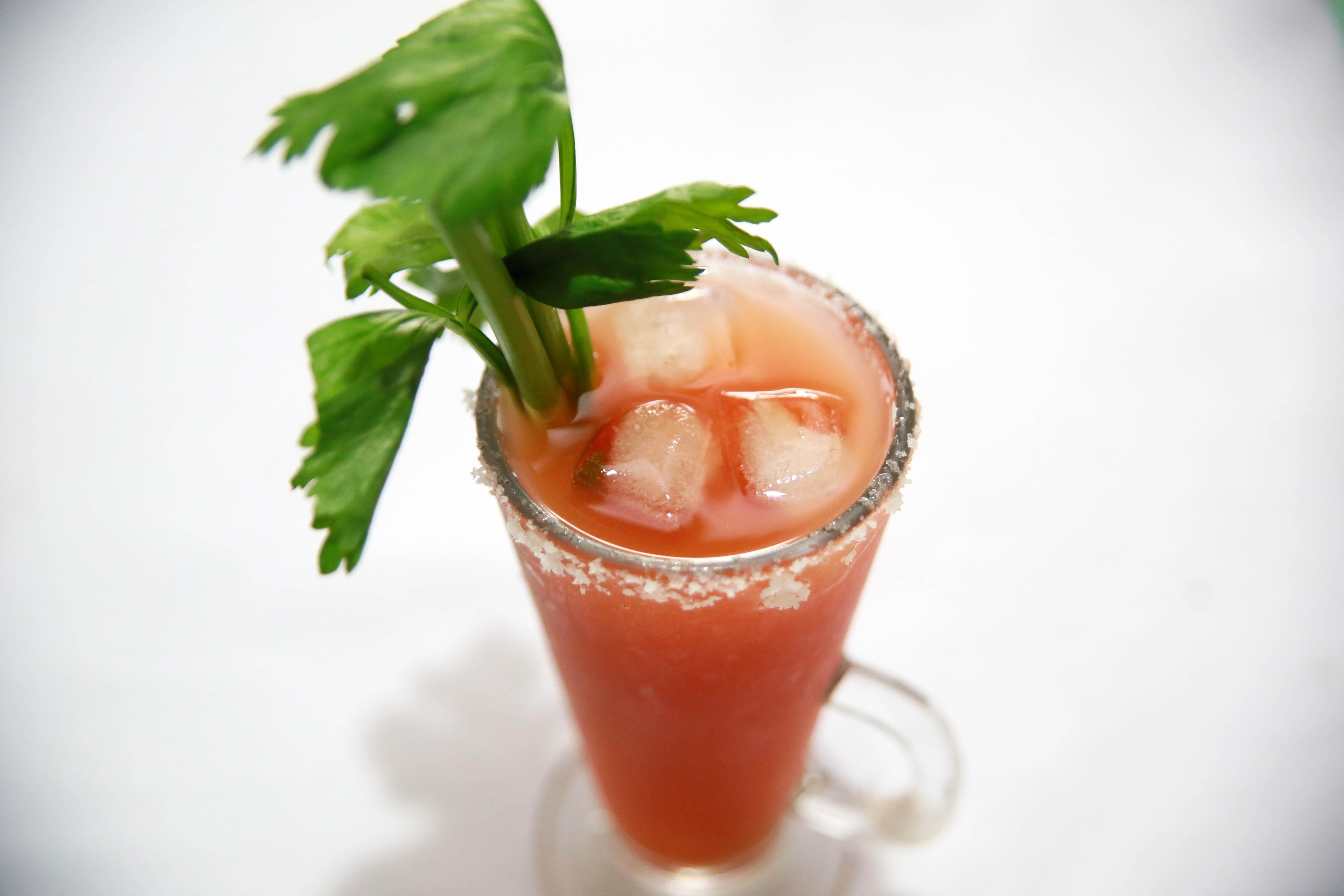 How to Make a Virgin Mary Mocktail: 6 Steps (with Picture)