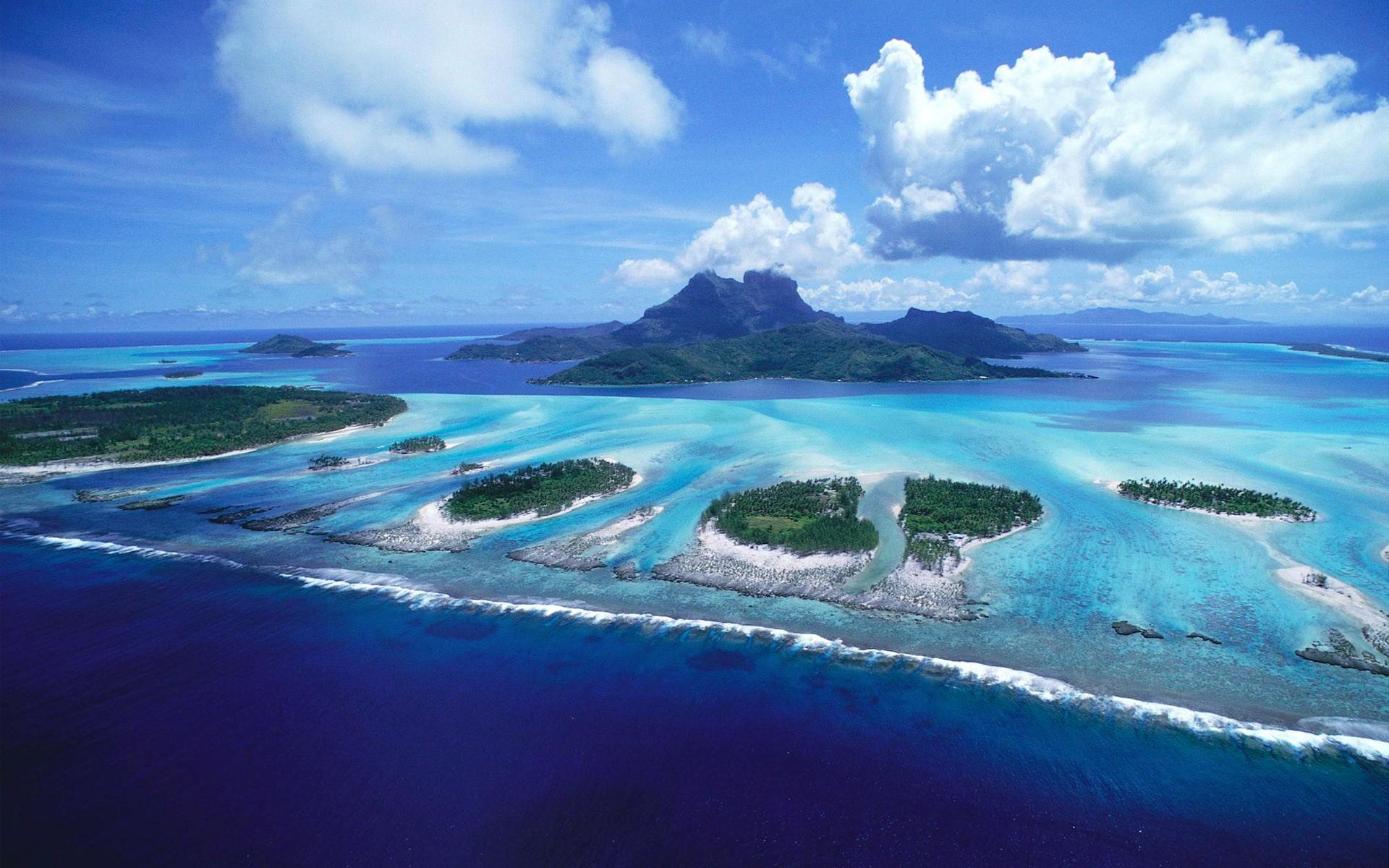 Bora Bora Beautiful Island in French Polynesia HD Wallpaper. HD