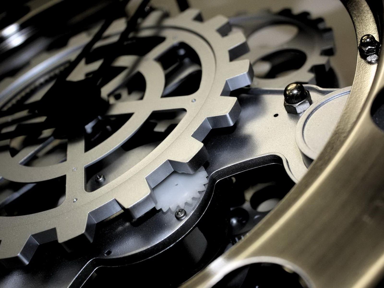 Amazing Gear Wallpaper Background in HD for Download