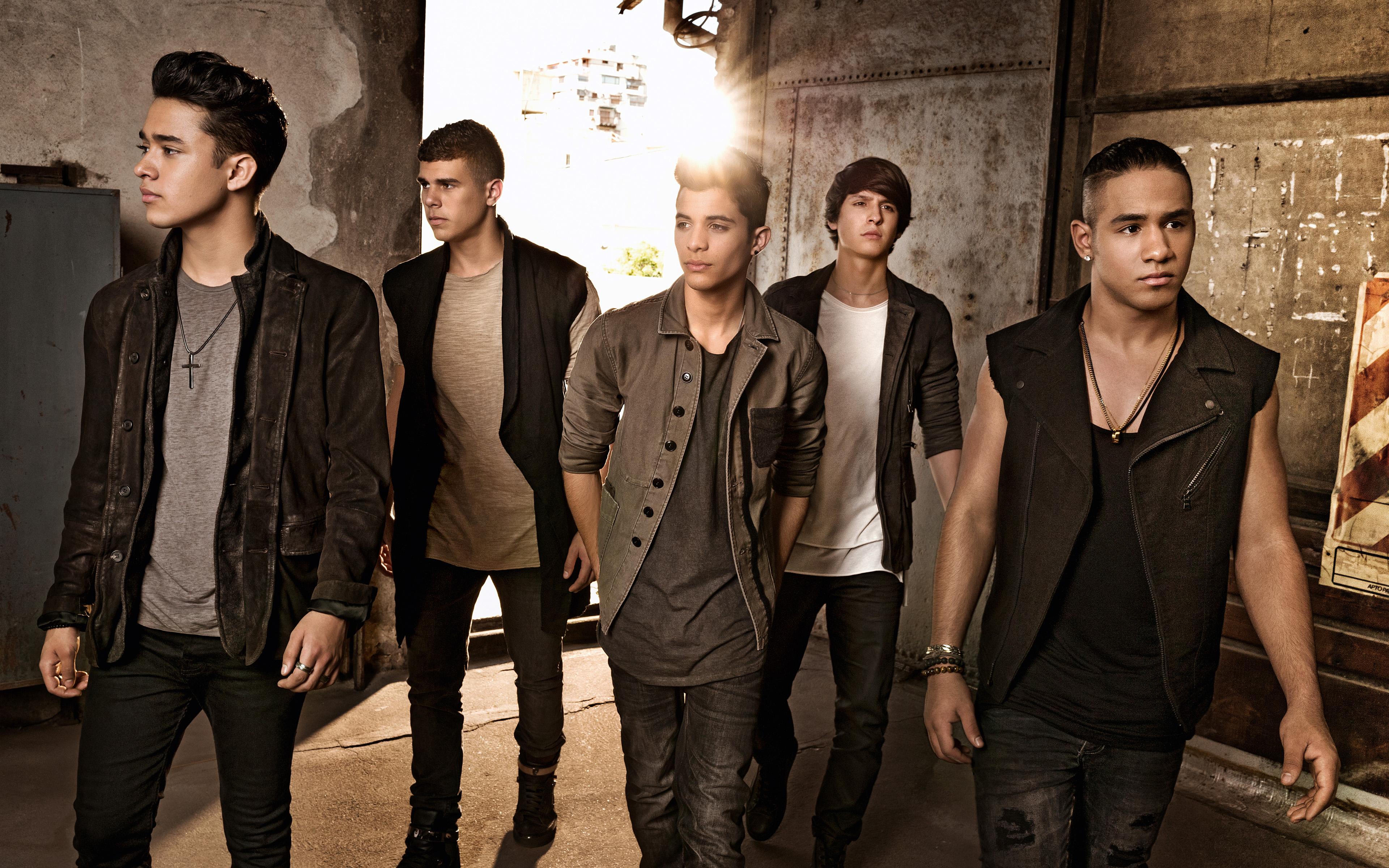 группа мальчиков. Band-maid японская группа. H d группа. инди поп представители. H d группа.