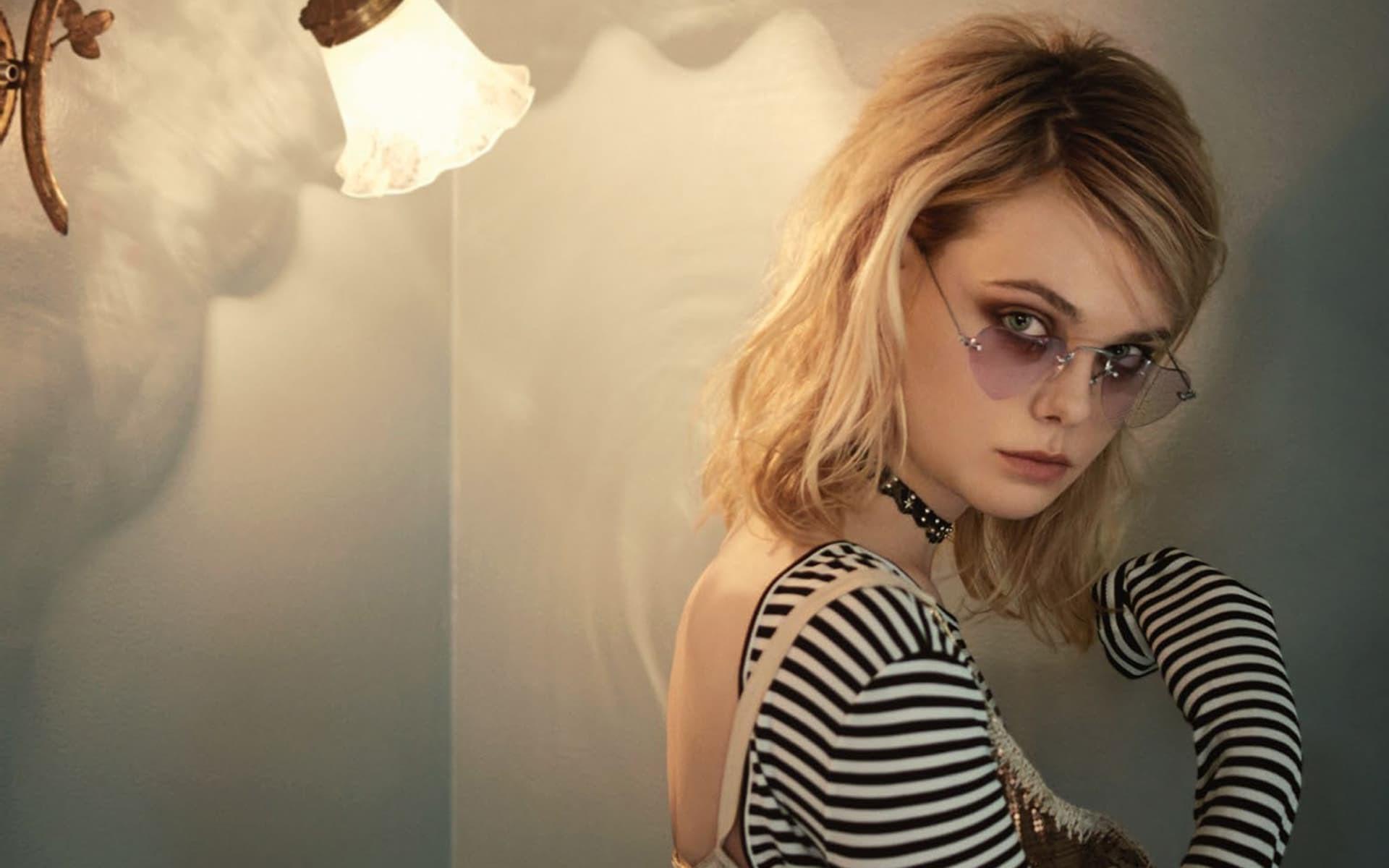 Elle Fanning Wallpaper