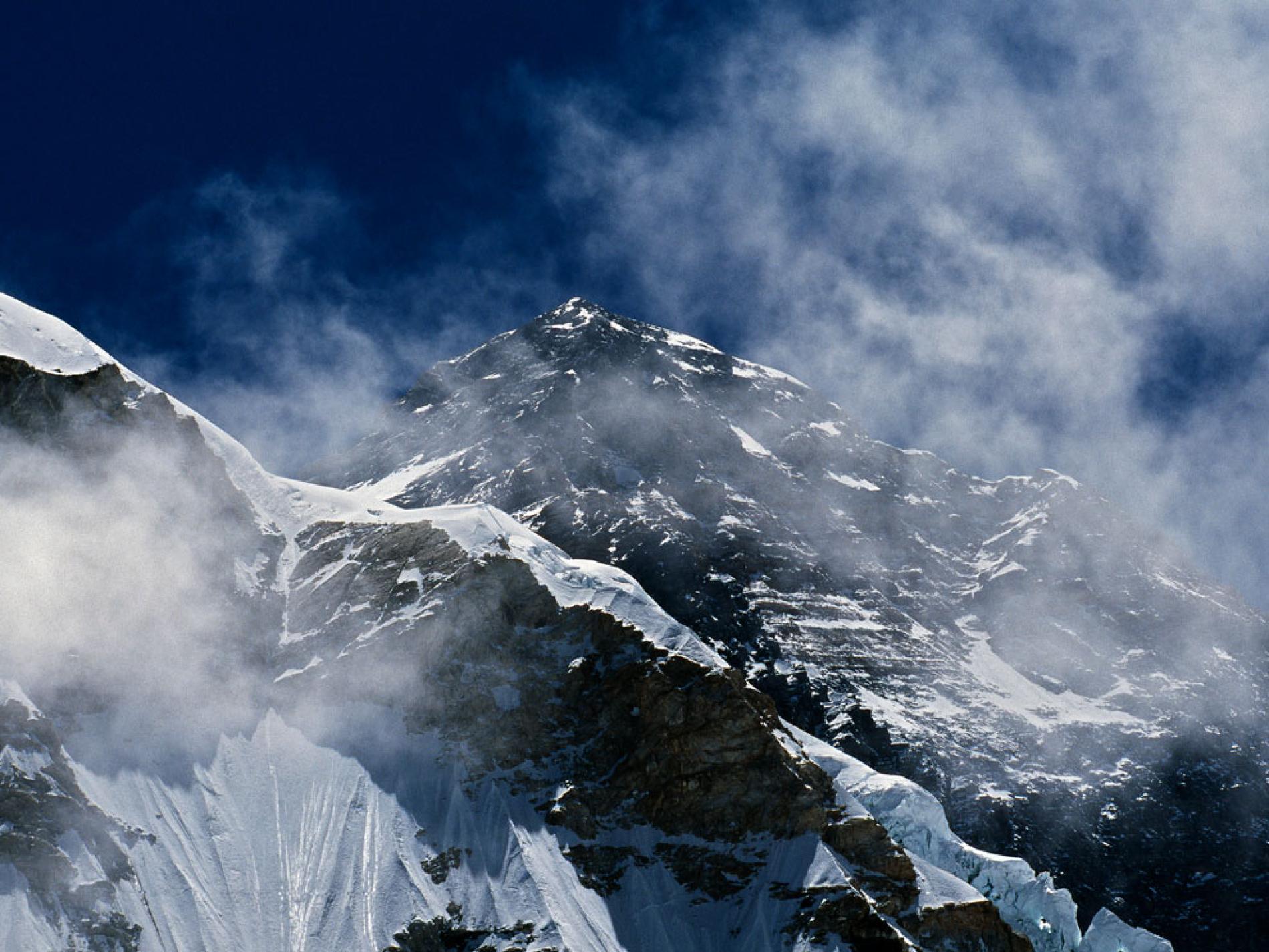Climbing Everest Picture, Everest Photo, Gallery, Wallpaper