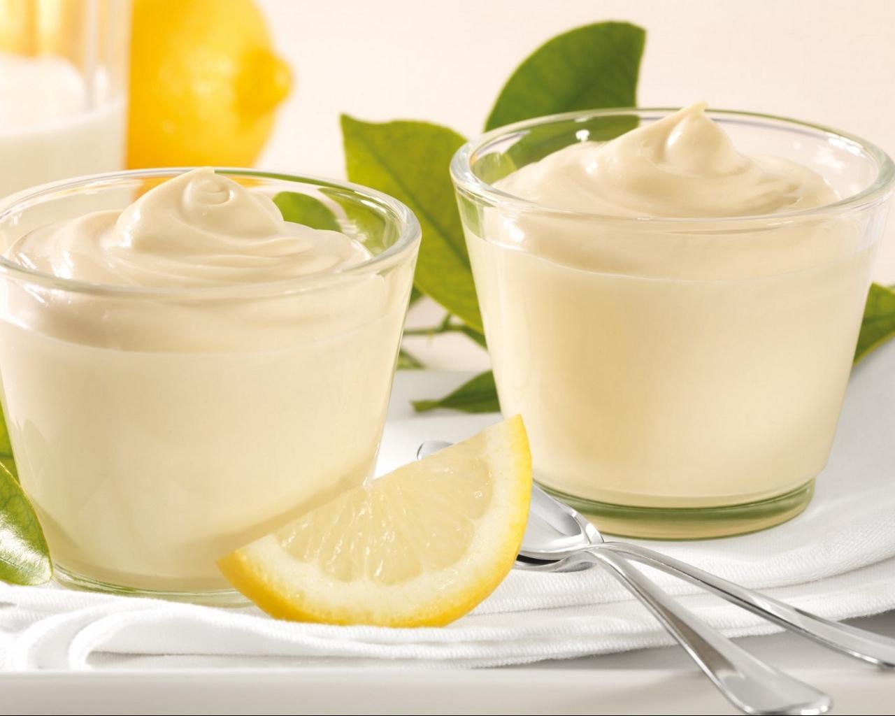 Download wallpaper 1280x1024 lemon, cream, dessert standard 5:4 HD