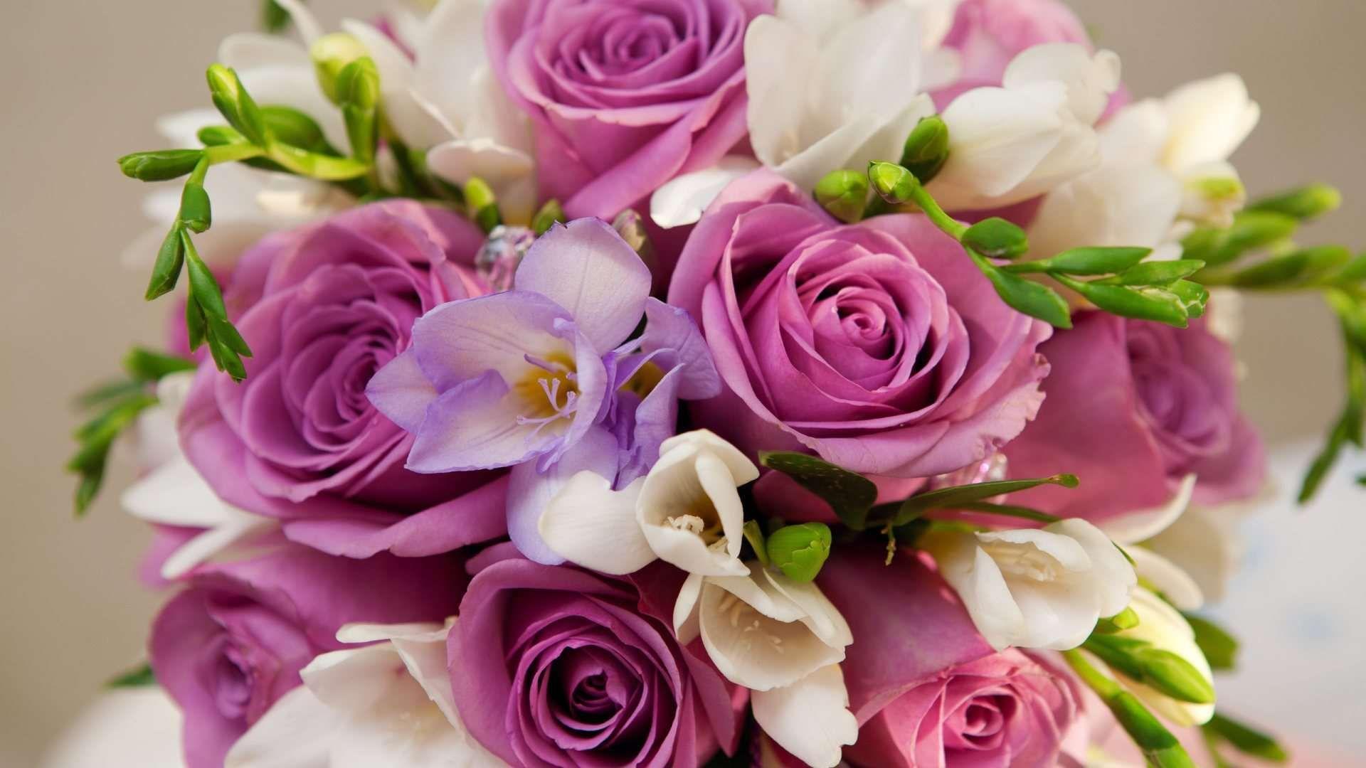 Beautiful Purple and White Flowers Bouquet 1080p HD Wallpaper
