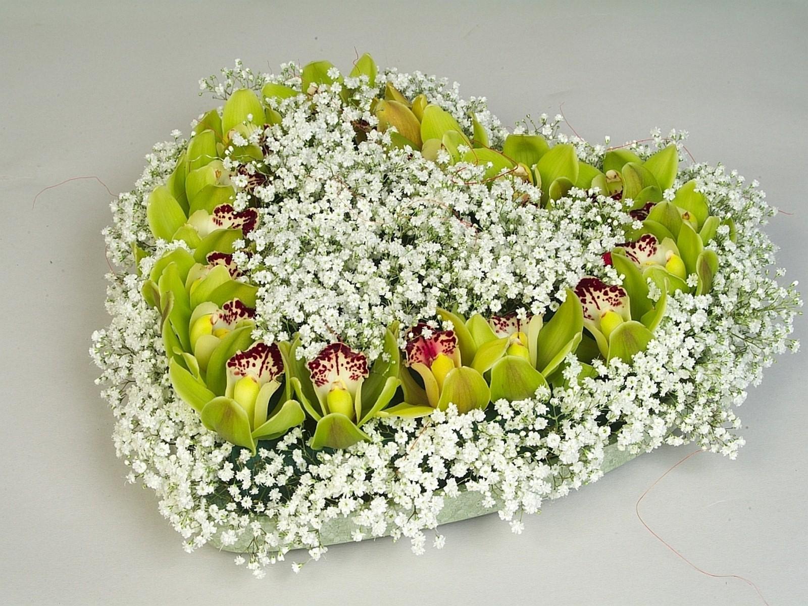 Beautiful Heart Flower Bouquet High Quality Wallpaper