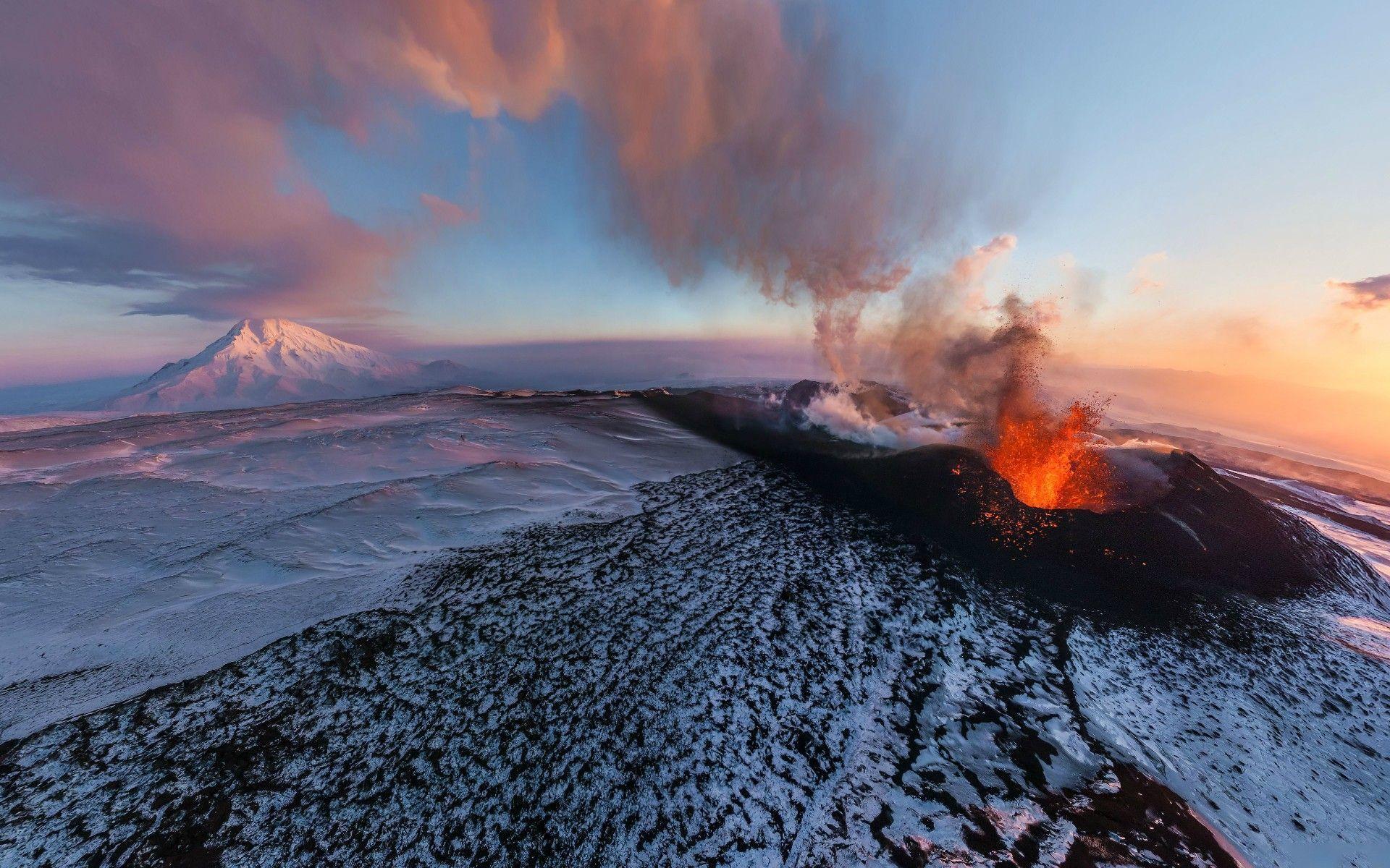 Volcano Wallpaper HD
