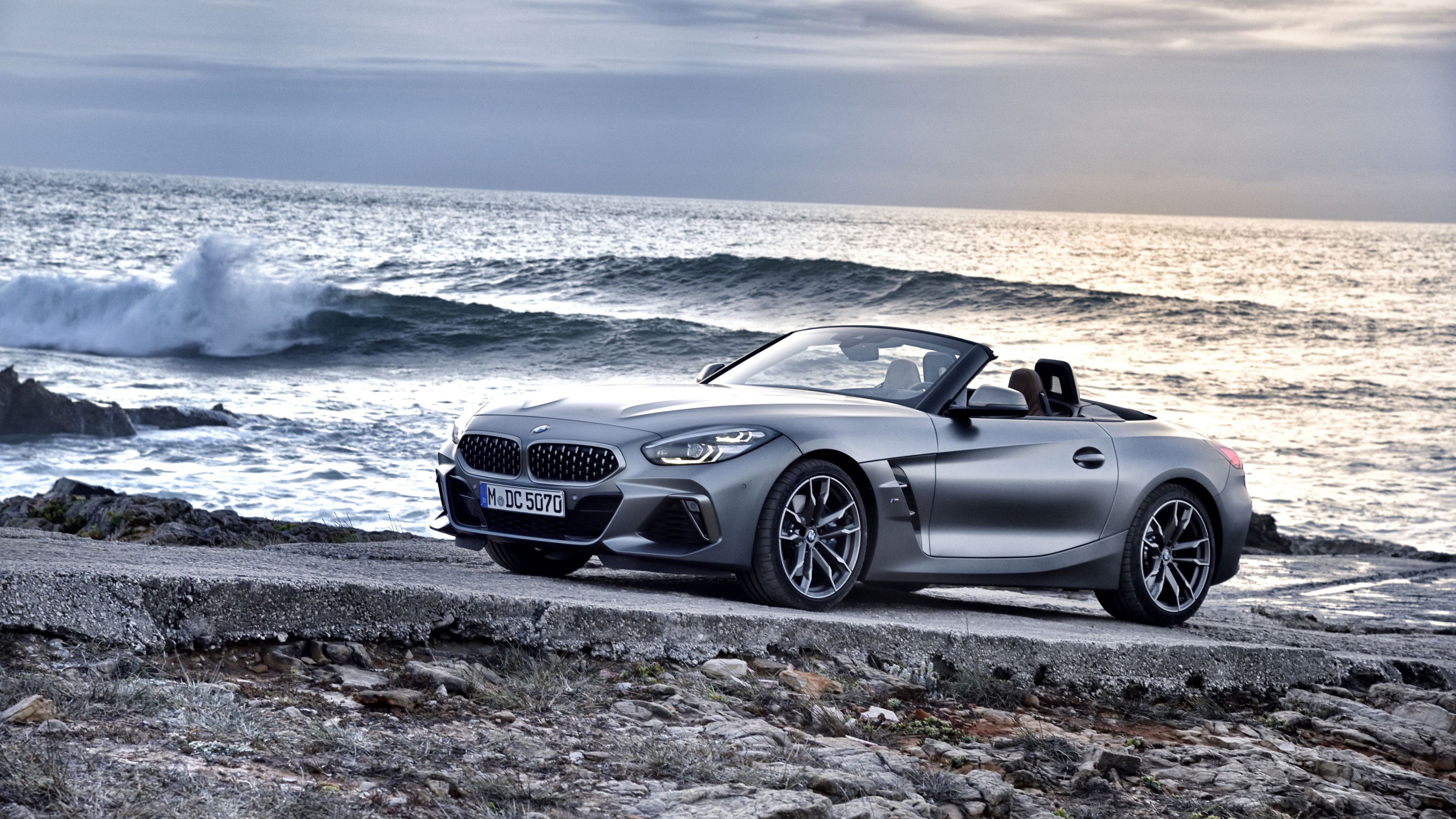 Download your BMW Z4 desktop wallpaper!