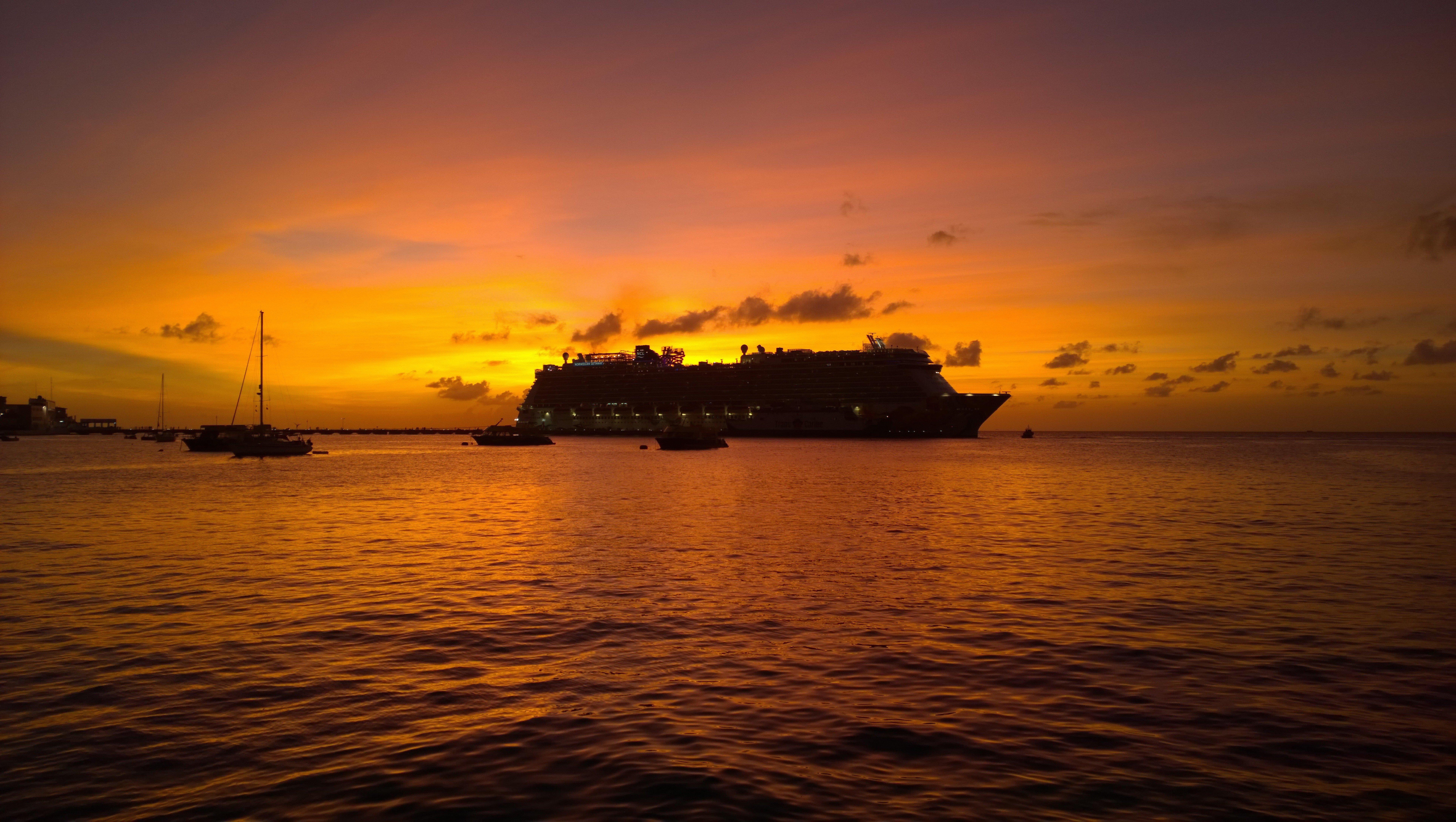 cancun cruise ship wallpaper and background