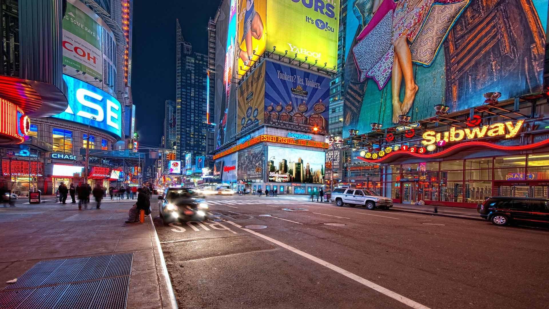 Times square late at night wallpaper. PC