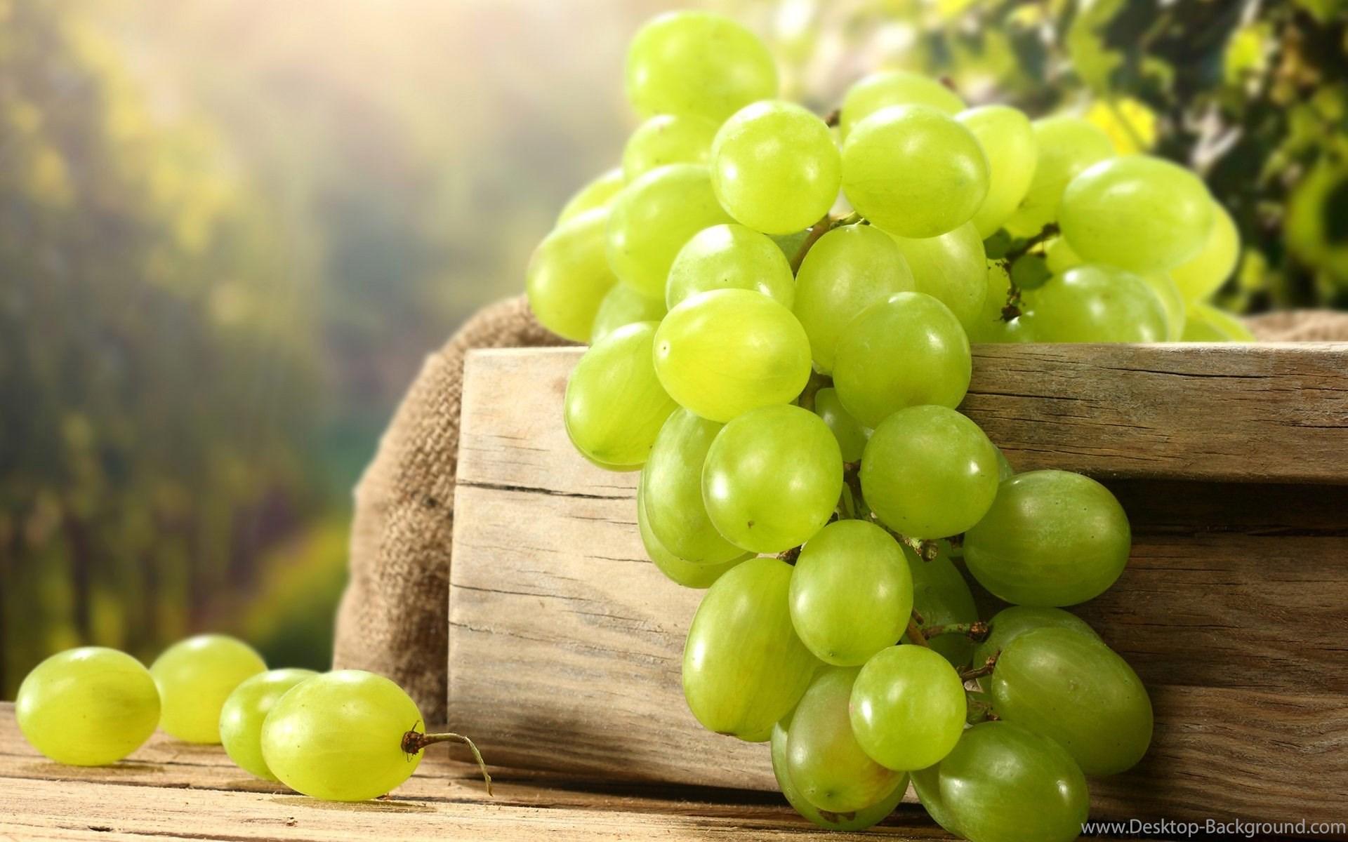 Grapes HD Wallpaper Desktop Background