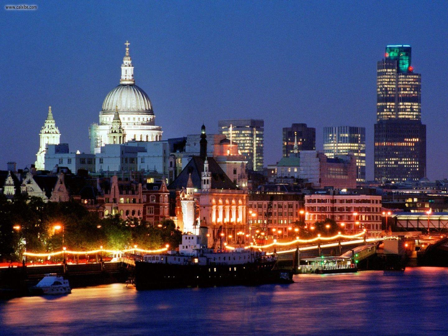 London Skyline Wallpaper 5 X 1080